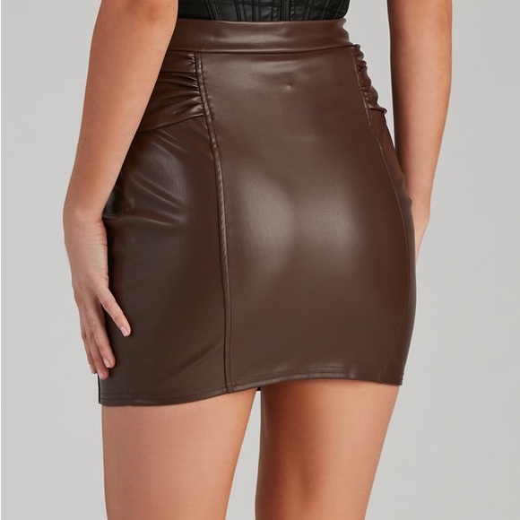 NWT Privy High Waist Corset Mini Skirt-M - Picture 3 of 10
